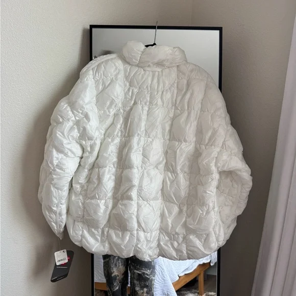 Free People Movement Scrunchy Glossy Pippa Puffer Jacket Pockets Zip White - Picture 3 of 3